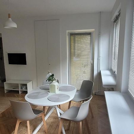Fitmaison Apartment Ochota Varsovia Exterior foto